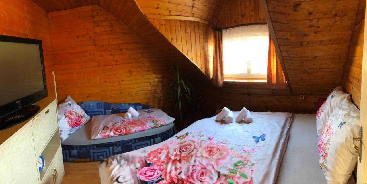 U Malse 12 Apartment *